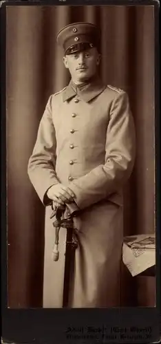 Kabinett Foto Wolfenbüttel in Niedersachsen, Deutscher Soldat in Uniform, Mantel