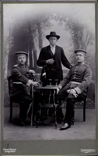 Kabinett Foto Ehrenbreitstein Koblenz am Rhein, Deutsche Soldaten in Uniformen, Mann im Anzug