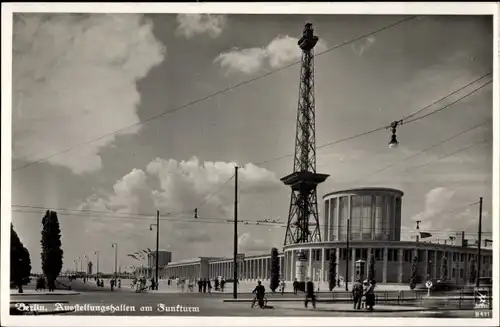 Ak Berlin Charlottenburg Westend, Funkturm, Ausstellungshallen