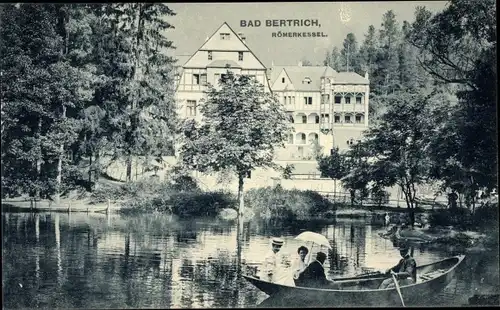 Ak Bad Bertrich an der Mosel Eifel, Römerkessel, Menschen in Ruderboot