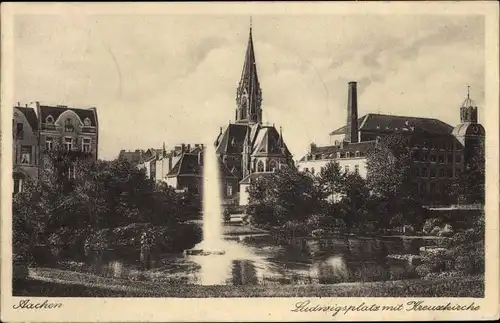 Ak Aachen in Nordrhein Westfalen, Ludwigsplatz mit Kreuzkirche, Springbrunnen