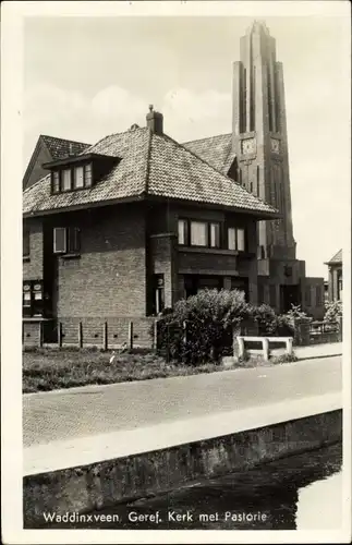 Ak Waddinxveen Südholland, Geref. Kerk met Pastorie