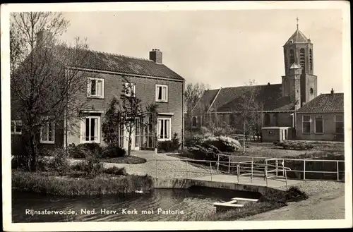 Ak Rijnsaterwoude Südholland, Ned. Herv. Kerk met Pastorie