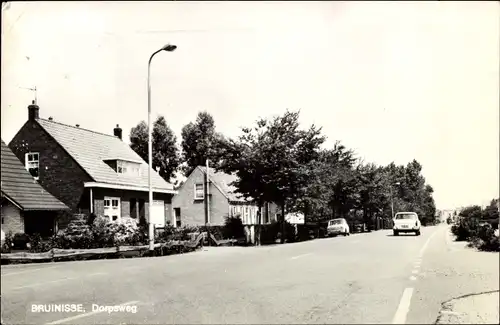 Ak Bruinisse Zeeland, Dorpsweg