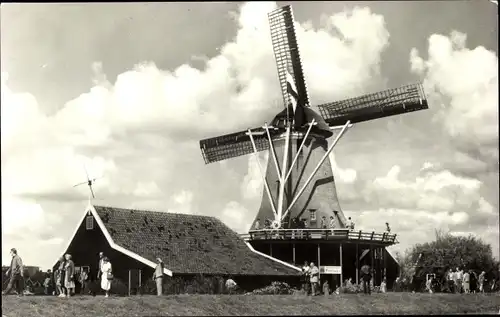 Ak Westzaan Zaanstad Nordholland Niederlande, Oliemolen De Bonte Hen