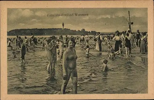 Ak Berlin Zehlendorf Wannsee, Familien Freibad, Badegäste im Wasser