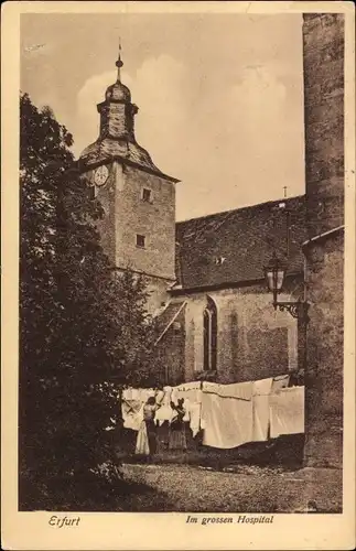 Ak Erfurt in Thüringen, Im grossen Hospital, Wäsche auf der Leine
