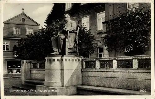 Ak Reuterstadt Stavenhagen, Fritz Reuter Denkmal