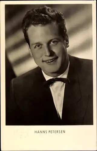 Ak Schauspieler Hanns Petersen, Portrait, Anzug, Fliege