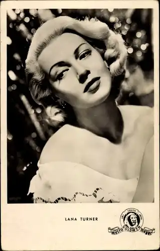 Ak Schauspielerin Lana Turner, Portrait