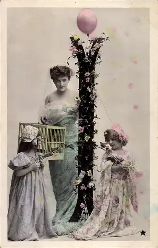 Buchstaben Ak Buchstabe I, Frau, Mädchen, Vogelkäfig, Luftballon
