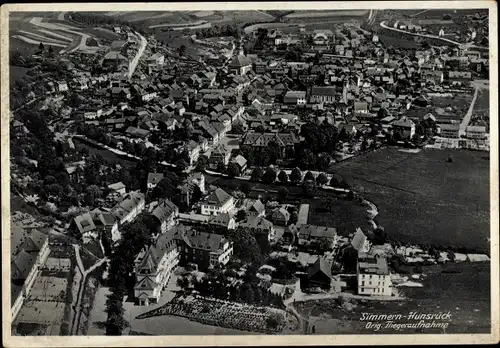 Ak Simmern im Hunsrück, Blick auf den Ort, Fliegeraufnahme