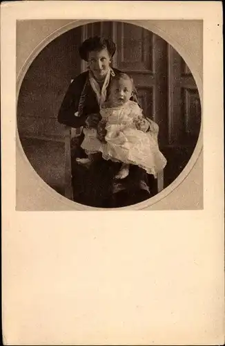 Passepartout Ak Herzogin von Braunschweig und Lüneburg, Victoria Luise von Preußen mit Kind