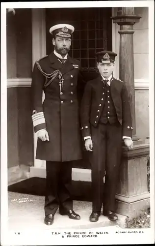 Ak The Prince of Wales and Prince Edward, George V