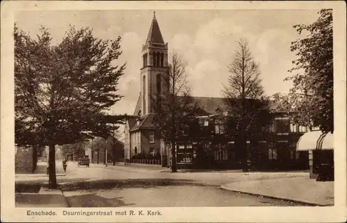 Ak Enschede Overijssel Niederlande, Deurningerstraat met R.K. Kerk