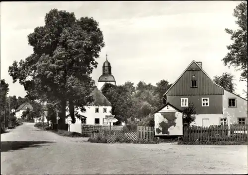 Ak Satzung Marienberg im Erzgebirge, Straßenpartie mit Häusern und Wegweisern