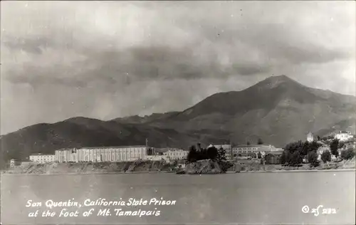 Foto Ak San Quentin Kalifornien USA, San Quentin State Prison, Mt. Tamalpais