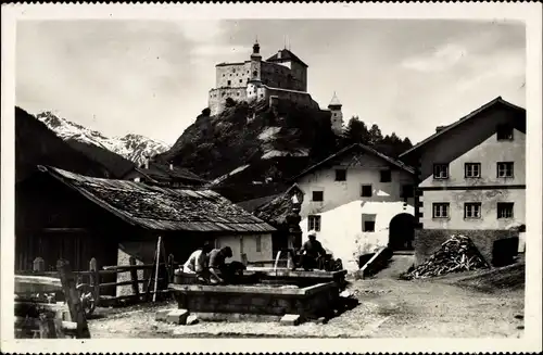 Ak Tarasp Scuol Kanton Graubünden, Schloss Tarasp