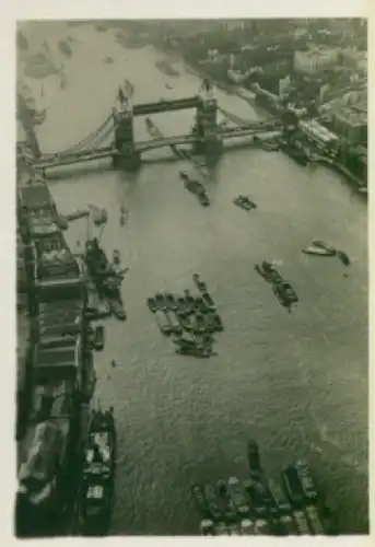 Sammelbild Zeppelin Weltfahrten Nr. 181 England-Fahrten, London, Tower Bridge