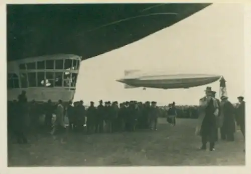 Sammelbild Zeppelin Weltfahrten 178 England-Fahrten, R 100, britisches Verkehrsluftschiff, Ankermast