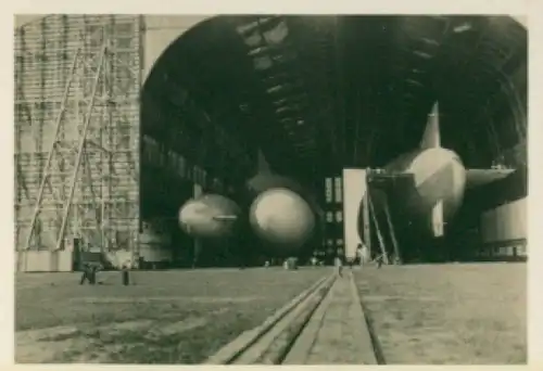 Sammelbild Zeppelin Weltfahrten Nr. 144 Amerika-Fahrt 1928, Luftschiffhalle in Lakehurst