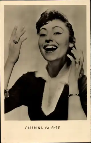 Ak Schauspielerin und Sängerin Caterina Valente, Portrait