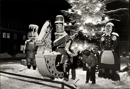 Ak Olbernhau im Erzgebirge Sachsen, Markt zur Weihnachtszeit, Nussknacker, Erzgebirgsfiguren