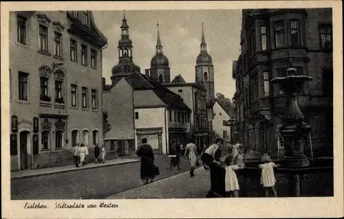 Ak Lutherstadt Eisleben in Sachsen Anhalt, Stiftsplatz von Westen