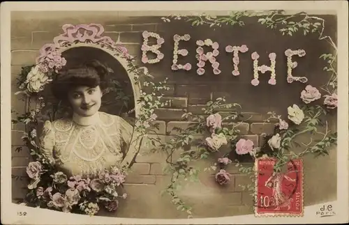 Buchstaben Ak Vorname Berthe, Frauenportrait, Rosen