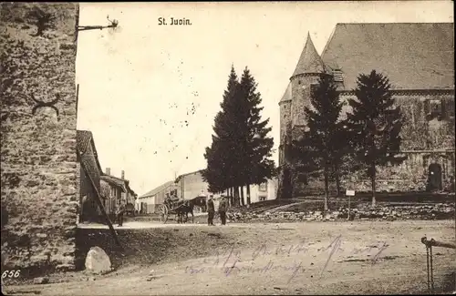 Ak Saint Juvin Ardennes, Ortspartie, Kirche, deutsche Soldaten, 1. WK