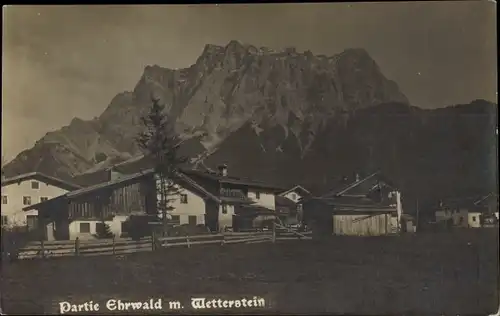 Ak Ehrwald in Tirol, Teilansicht mit Wetterstein, Häuser