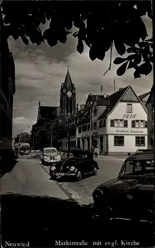 Ak Neuwied am Rhein, Marktstraße mit ev. Kirche