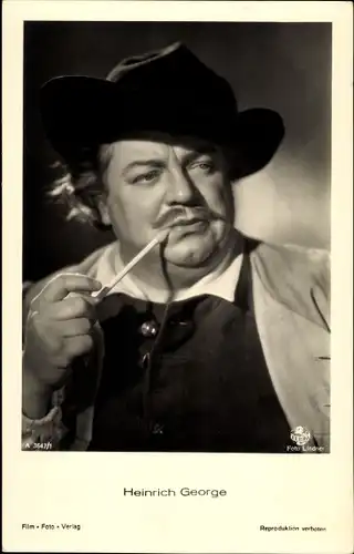 Ak Schauspieler Heinrich George, Portrait, Pfeife