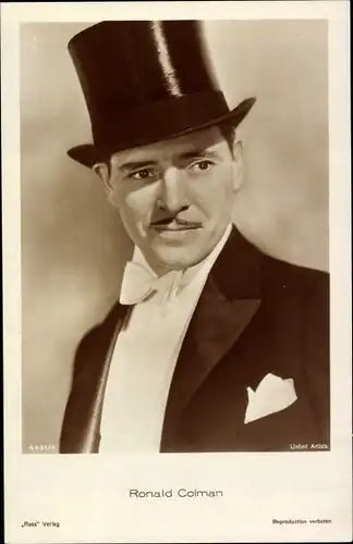 Ak Schauspieler Ronald Colman, Portrait mit Zylinder