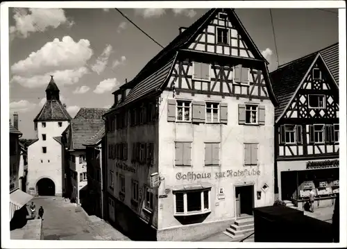 Foto Ak Hechingen im Zollernalbkreis, Gasthaus zur Ratsstube, Fachwerkhäuser, Torturm