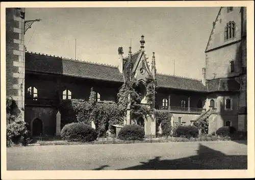 Ak Meißen an der Elbe, Kornhausgalerie mit Kornhaus links und Burg rechts