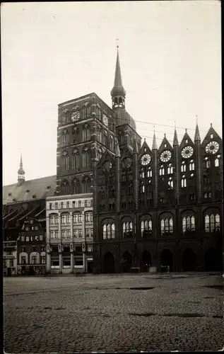 Foto Ak Stralsund in Vorpommern, Rathaus