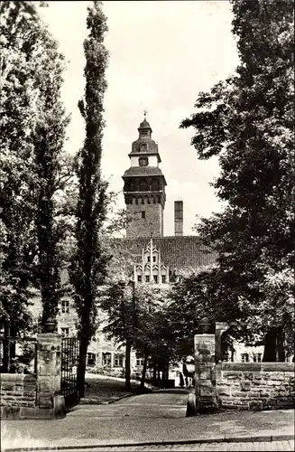 Ak Zeitz Burgenlandkreis, Rathausgarten mit Turm