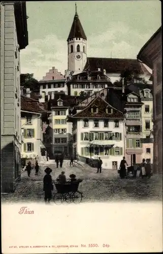 Ak Thun Kanton Bern Schweiz, Straßenpartie, Turm