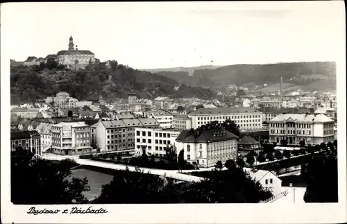 Foto Ak Náchod Region Königgrätz, Totale, Schloss