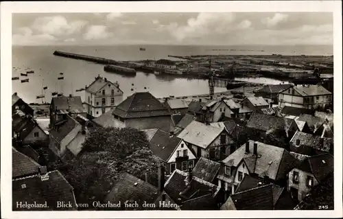 Ak Nordseeinsel Helgoland, Blick vom Oberland auf den Hafen