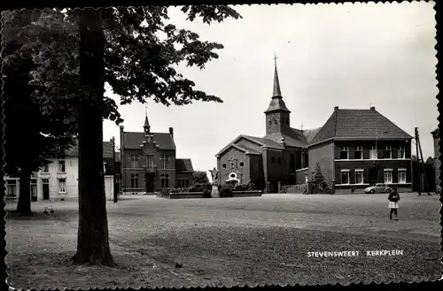 Ak Stevensweert Limburg Niederlande, Kerkplein