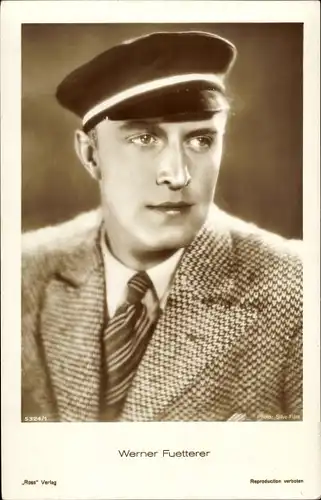 Ak Schauspieler Werner Fuetterer, Portrait, Mütze