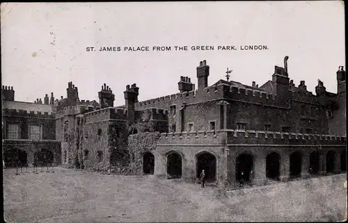 Ak London City England, St. James Palace from the Green Park