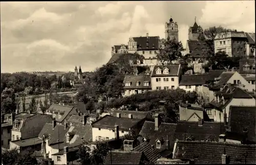 Ak Bernburg an der Saale, Teilansicht mit Schloss