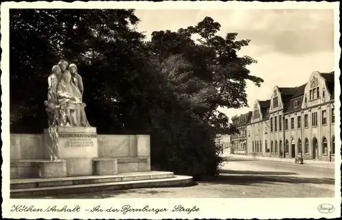 Ak Köthen in Anhalt, Angelika Hartmann Denkmal, Bernburger Straße