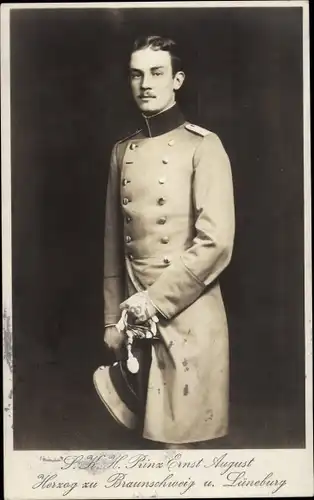 Ak Prinz Ernst August Herzog zu Braunschweig und Lüneburg, Uniform