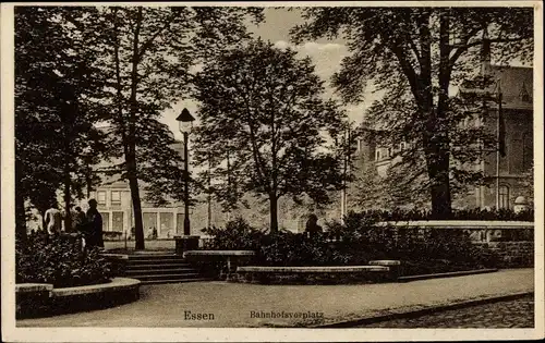 Ak Essen im Ruhrgebiet, Bahnhofsvorplatz