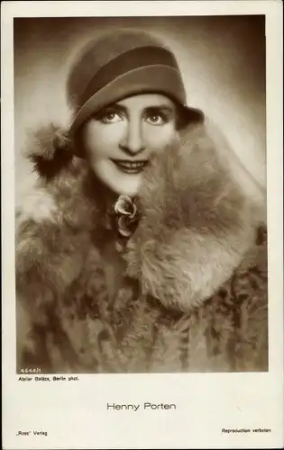Ak Schauspielerin Henny Porten, Portrait, Pelzmantel