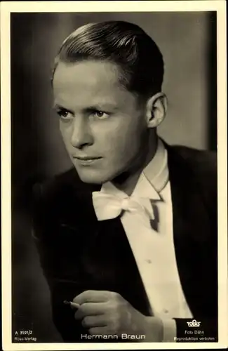 Ak Schauspieler Hermann Braun, Portrait, Zigarette, Ross Verlag A 3101 2
